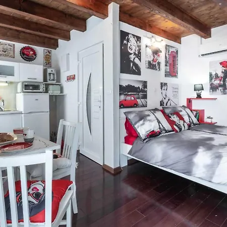 Mango & Tango Old Town Apartman