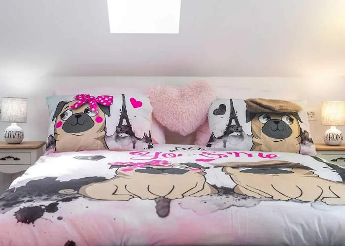 Mango & Tango Old Town Apartment