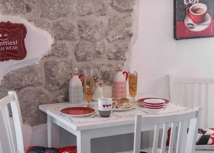 Mango & Tango Old Town Apartment