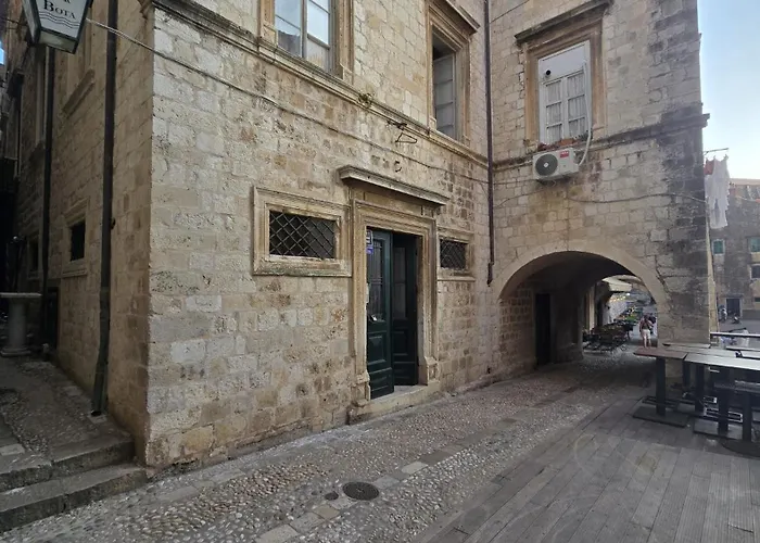 Mango & Tango Old Town Apartment *