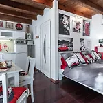 Mango & Tango Old Town Apartamento *